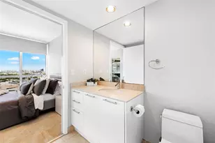 400 Alton Rd, Miami Beach, FL 33139 - Photo 18