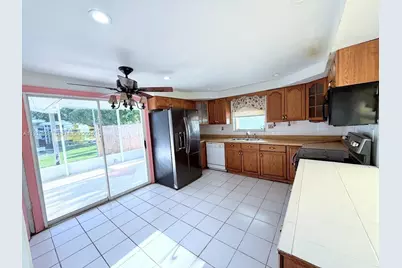 156 Francis Dr NE, Port Charlotte, FL 33395 - Photo 6