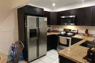 466 NE 210th Cir Terrace, Miami, FL 33179 - Photo 10