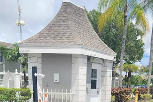 466 NE 210th Cir Terrace, Miami, FL 33179 - Photo 2