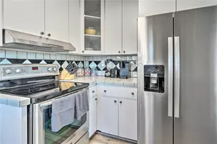 19662 SW 120th Ave, Miami, FL 33177 - Photo 4