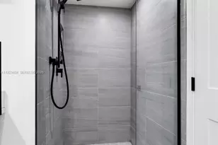 2500 Parkview Dr, Hallandale Beach, FL 33009 - Photo 20