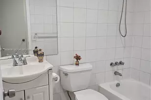 10641 SW 108th Ave, Miami, FL 33176 - Photo 8