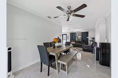 4461 NW 6th St, Plantation, FL 33317 - Photo 14