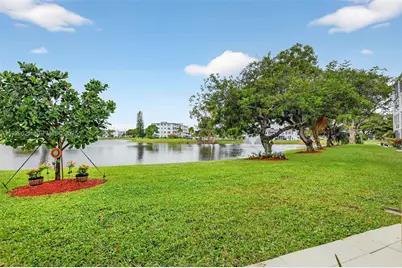 1008 N Farnham  N #1008, Deerfield Beach, FL 33442 - Photo 4