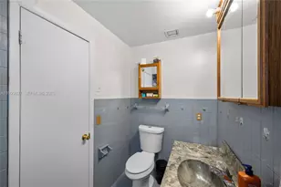 10446 SW 52nd St, Cooper City, FL 33328 - Photo 18