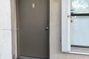 15312 SW 72nd St, Miami, FL 33193 - Photo 1