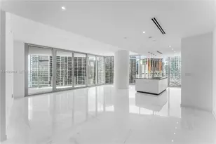 300 Biscayne Blvd Way, Miami, FL 33131 - Photo 1