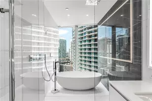 300 Biscayne Blvd Way, Miami, FL 33131 - Photo 16