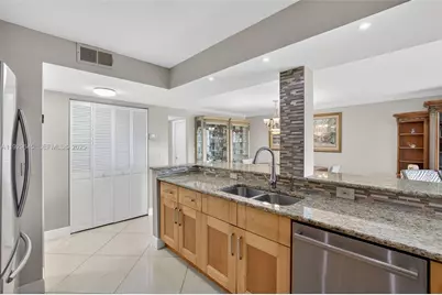 200 Leslie Dr #707, Hallandale Beach, FL 33009 - Photo 8