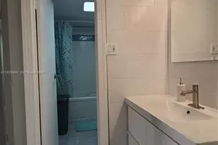 16565 NE 26th Ave, North Miami Beach, FL 33160 - Photo 44