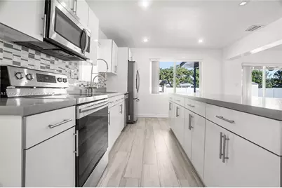 5223 Monroe St, Hollywood, FL 33021 - Photo 16