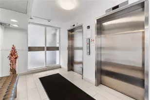 3401 N Country Club Dr, Aventura, FL 33180 - Photo 20