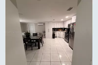 545 NW 136 St, North Miami, FL 33168 - Photo 10