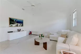 9221 SW 170th Ln, Palmetto Bay, FL 33157 - Photo 6