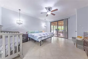 8097 Royal Palm Cir, Tamarac, FL 33321 - Photo 22