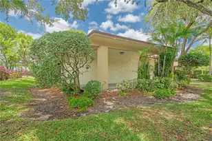 8097 Royal Palm Cir, Tamarac, FL 33321 - Photo 6