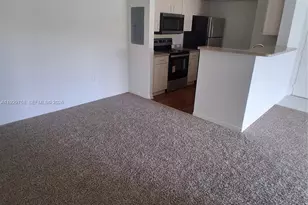 11165 SW 6th St, Pembroke Pines, FL 33025 - Photo 10