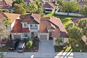 865 NW 132nd Ave, Pembroke Pines, FL 33028 - Photo 2