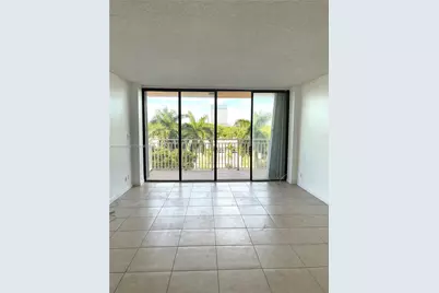 2450 NE 135th St #410, North Miami, FL 33181 - Photo 2