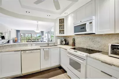 3930 Inverrary Blvd #405-D, Lauderhill, FL 33319 - Photo 8