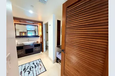 6801 Collins Ave #309, Miami Beach, FL 33141 - Photo 20