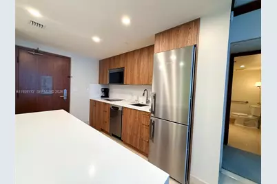 6801 Collins Ave #309, Miami Beach, FL 33141 - Photo 14