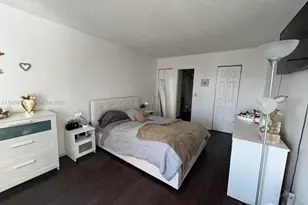 13499 Biscayne Blvd, North Miami, FL 33181 - Photo 10