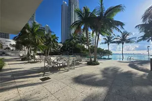 460 NE 28th St, Miami, FL 33137 - Photo 44