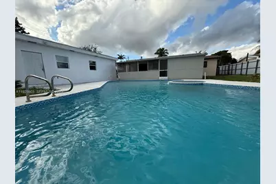 1270 North Dr, Miami, FL 33179 - Photo 28