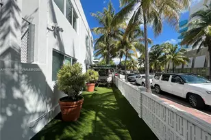 220 Collins Ave, Miami Beach, FL 33139 - Photo 8