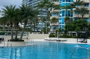 400 South Pointe Dr, Miami Beach, FL 33139 - Photo 26