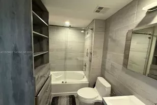 325 S Biscayne Blvd, Miami, FL 33131 - Photo 8