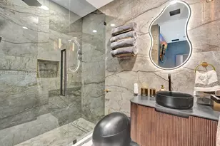 3300 NE 188th St, Aventura, FL 33180 - Photo 28