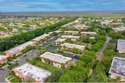 325 Lakeview Dr #102, Weston, FL 33326 - Photo 18