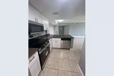 10757 Cleary Blvd #206, Plantation, FL 33324 - Photo 2