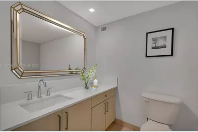 5401 Collins Ave #411, Miami Beach, FL 33140 - Photo 8