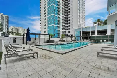 1010 SW 2nd Ave #1804, Miami, FL 33130 - Photo 20