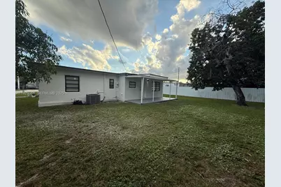 621 E 13th St, Hialeah, FL 33010 - Photo 32