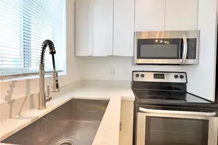 8035 Crespi Blvd, Miami Beach, FL 33141 - Photo 4