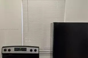 1200 NW 37th Ave, Miami, FL 33125 - Photo 4