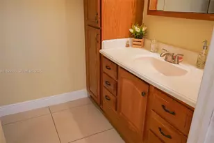 19907 NW 67th Ct, Hialeah, FL 33015 - Photo 26
