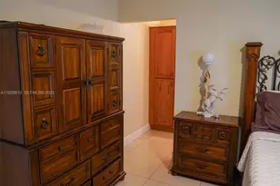 19907 NW 67th Ct, Hialeah, FL 33015 - Photo 24