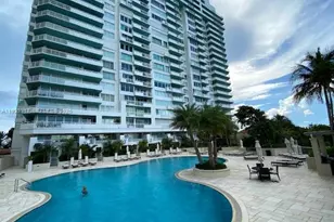 400 South Pointe Dr, Miami Beach, FL 33139 - Photo 30