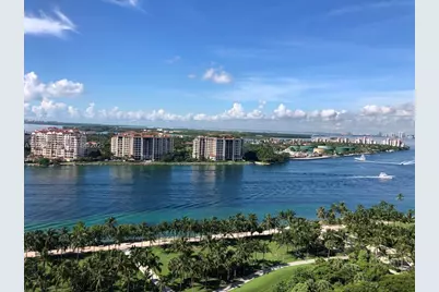 400 S Pointe Dr #2105, Miami Beach, FL 33139 - Photo 8