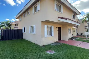 562 NW 82nd Pl, Miami, FL 33126 - Photo 6