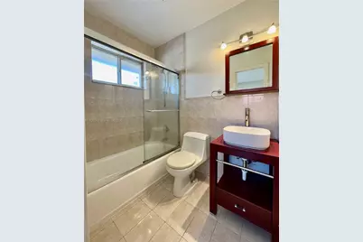 562 NW 82nd Pl #309, Miami, FL 33126 - Photo 28