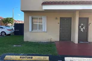 562 NW 82nd Pl, Miami, FL 33126 - Photo 4