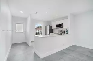 737 Nantucket Cir, Lake Worth, FL 33467 - Photo 2