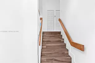 15569 N Miami Lakeway N, Miami Lakes, FL 33014 - Photo 12